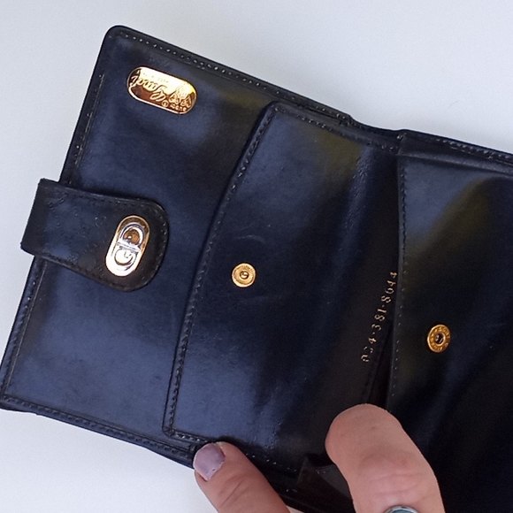 AUTHENTIC c'80s GUCCI Bi-fold Wallet - Picture 7 of 16